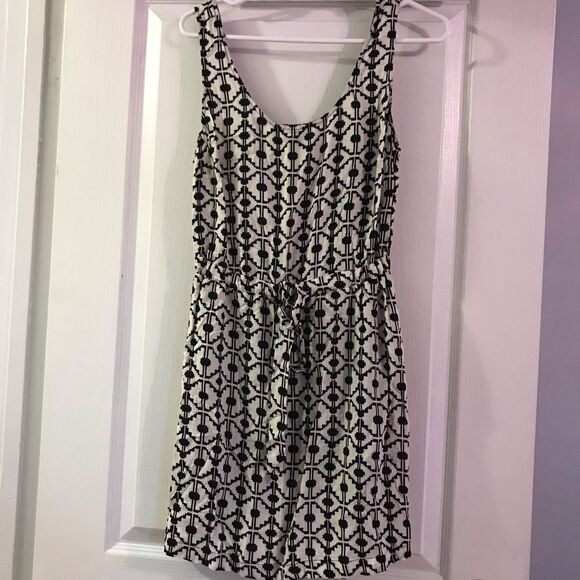 Forevere 21 Dress Small Black/White​ - Picture 1 of 6